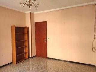 Local Comercial  Calle mayor. Se vende en puente tocinos local comercial con apartamento!