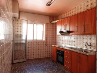Piso en Puente Tocinos. Se vende con inquilinos, piso 1! solo para inversores!