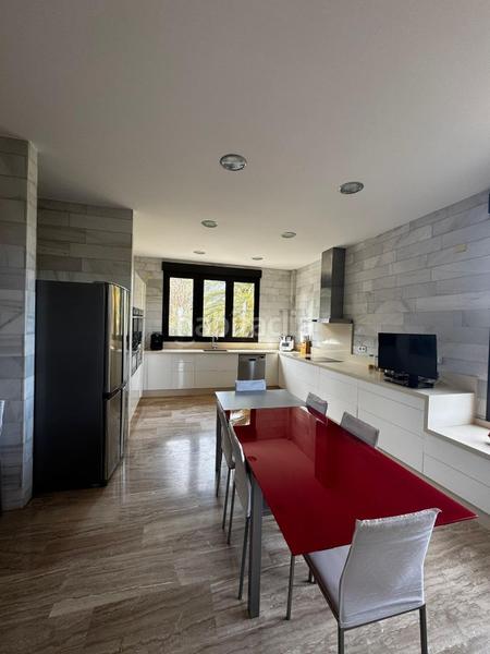 Foto f11d00a2-c71e-4f40-b44a-83d3992d263a. Chalet avec piscine dans Casillas Murcia