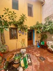 Masia a La Nucia Pueblo. Encantadora casa antigua con azotea