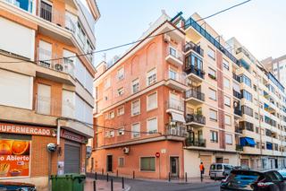 Dreistöckige Wohnung  Carrer del canonge segarra 23
