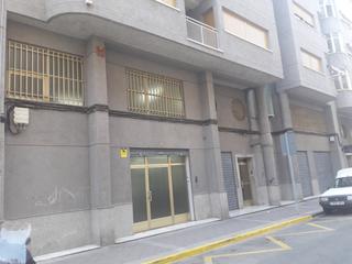 Location Local commercial à Carrús Oeste. Local comercial en elche zona plaza madrid, 400 m2  200m2 p.baja