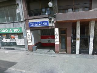 Car parking in Centro. Plaza de garaje en venta en el centro de elche.