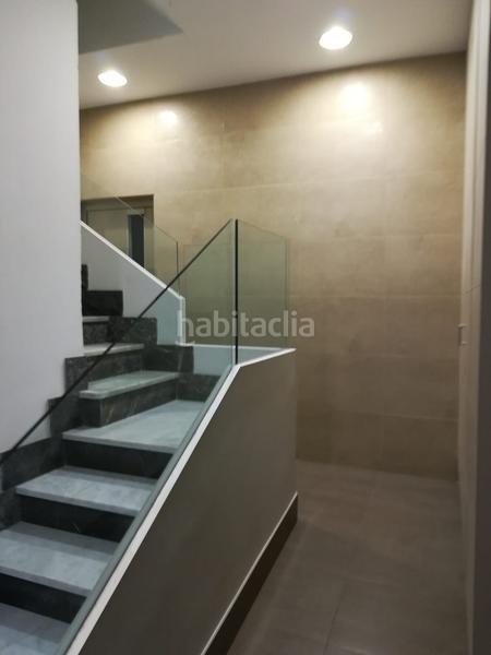 Foto 4637e626-da76-494f-9b53-0c53bcb4de00. Alquiler oficina entresuelo comercial en el Centro de elche en Elche / Elx