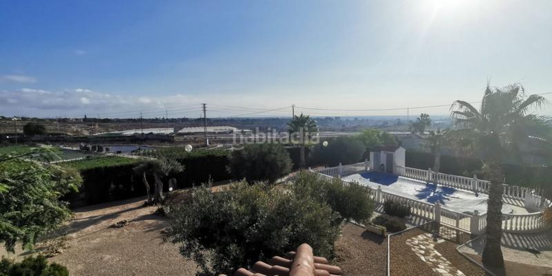 Foto e782284b-e274-4a66-8721-84299fc1c1c9. Chalet con riscaldamento piscina in Peña de las Águilas Elche / Elx