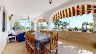 Xalet en Pea de las guilas. Chalet en venta en la pea de las guilas en elche