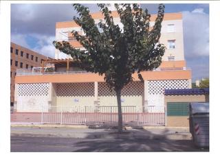 Location Local commercial à El Travaló - Martínez Valero. Local comercial en elche zona huerto de travalon, 200 m. de supe