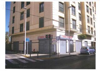 Lloguer Local Comercial a El Raval - Portes Encarnades. Local comercial en elche zona raval  puertas coloradas, 300 m2