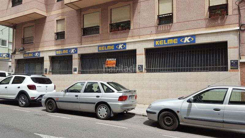 Foto 9675ad0a-0766-4072-b2c5-8ea92e89e9a3. Local comercial a Elche / Elx