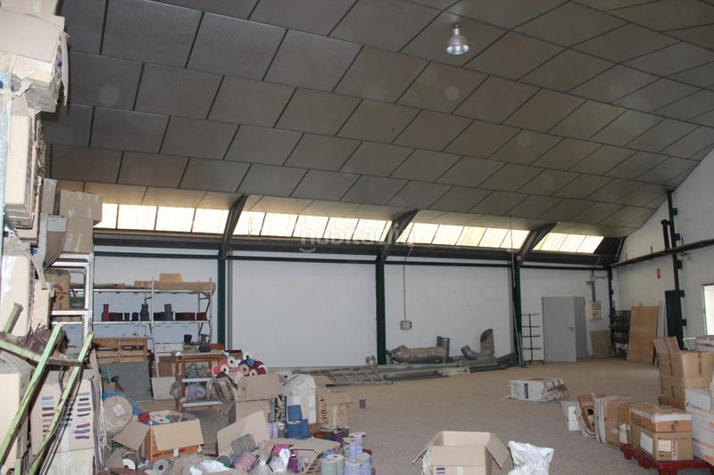 Foto 33a1e2e6-16c0-4e48-8e76-96aa592b9611. Alquiler nave industrial  en elche zona carrus, 815 m2 en Elche / Elx