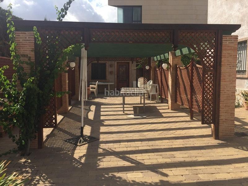 Foto 114ca3c0-8ccb-4671-9305-86eec8795de1. Chalet with heating parking pool in Ciutat Jardí - Torreta Verdí Elche / Elx