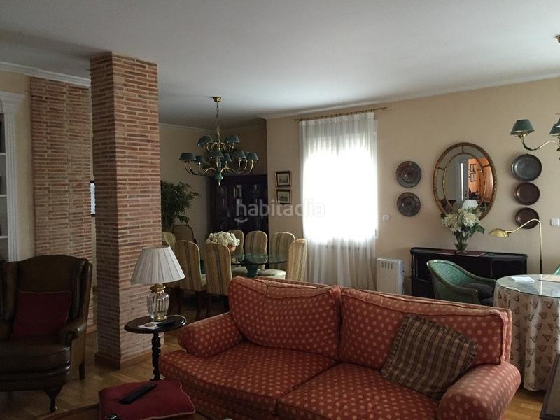 Foto 2996ec10-7f01-4c48-a31b-b80771bd9388. Chalet with heating parking pool in Ciutat Jardí - Torreta Verdí Elche / Elx