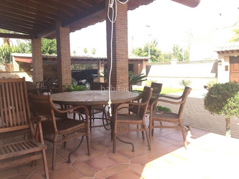 Foto 639a960f-74db-467a-8506-9afa297ec35e. Chalet with heating parking pool in Ciutat Jardí - Torreta Verdí Elche / Elx