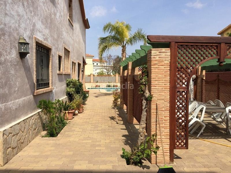 Foto 6d20db91-3279-4926-b168-5d7ca2d603fe. Chalet with heating parking pool in Ciutat Jardí - Torreta Verdí Elche / Elx