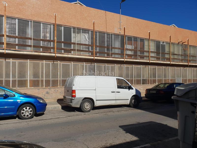 Foto dc6a06a4-4c72-42dd-a831-41f777b930a8. Location bâtiment à usage industriel dans San Crispín Elche / Elx