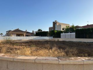Residential Plot in Los Arenales del Sol. Parcela urbana en esquina  arenales del sol