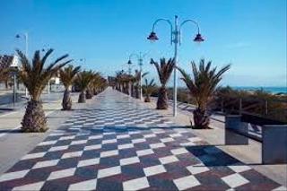 Terreno residencial en Los Arenales del Sol. Parcela urbana en esquina  arenales del sol