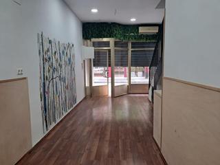 Alquiler Local Comercial en Centro. Local con altillo en alquiler en elche, en pleno centro.