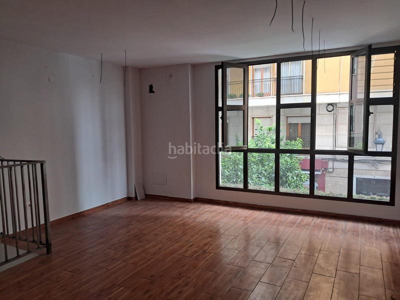 Foto cfd2c37a-73ce-48f9-bf4e-35fd0f2d3ef7. Rent business premise in Centro Elche / Elx