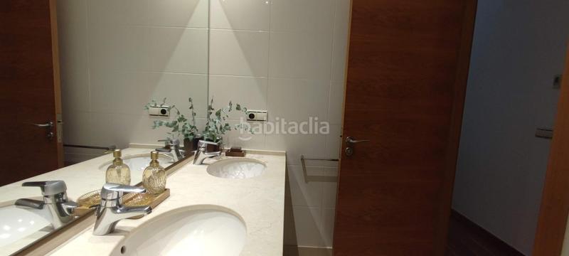 Foto 4fbb6b97-b1fd-4c7f-9d58-bbb1d22ce393. Location appartement avec parking dans Centro Elche / Elx