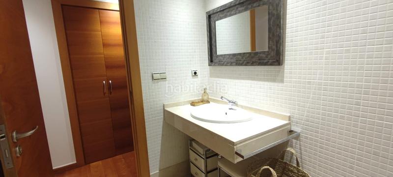 Foto d44b8c58-a9b9-4ea9-8aa2-6ca69e0f3abb. Location appartement avec parking dans Centro Elche / Elx