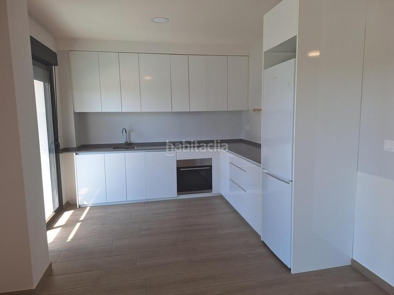 Foto 419f5762-ed0b-4d83-9449-a0c5e6d4e1ef. Location appartement avec chauffage parking piscine dans Elche / Elx