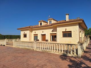 Chalet in Pedanías Este. Chalet de lujo en venta en aspe
