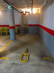 Miete Autoparkplatz in Calle del tomillo. Plaza de aparcamiento en alquiler