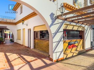 Local Comercial en Urbanizacion alcazaba zoco 2. Locales en venta en centro comercial zoco  la manga del mar meno