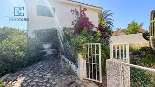 Chalet  Calle doctor cerrada 15. Villa a reformar en cabo de palos