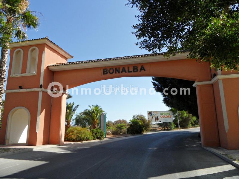 Foto 8cc19121-b817-4d01-a6fa-9a7e40c26388. Aparcament cotxe a Bonalba-Cotoveta Mutxamel