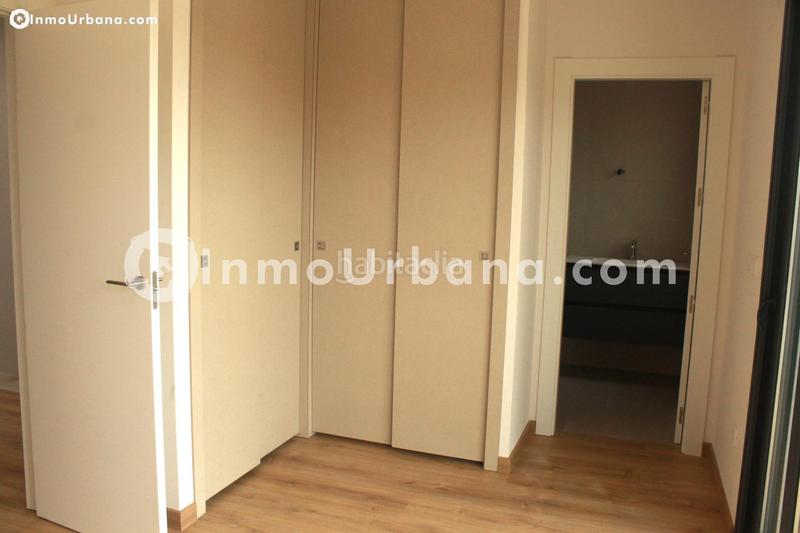 Foto be5c3eb4-1c0a-4367-9aee-64cf84ecd47e. Casa adosada estupendo adosado a estrenar en alenda golf en Monforte del Cid