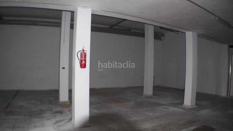 Foto 30da3396-e758-4124-911d-40fdb2c7a09d. Autoparkplatz in calle de joaquim martínez macià 60 in Elche / Elx