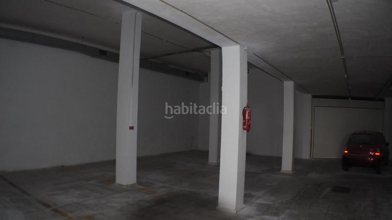 Foto 4884e8d6-ffa5-4b7e-936d-fae3757a19b4. Autoparkplatz in calle de joaquim martínez macià 60 in Elche / Elx