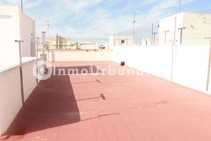 Foto 0603316e-c24d-4962-906a-ca9cfb21d609. Piso gran vivienda de 4 hab en pza de madrid en Carrús Oeste Elche / Elx