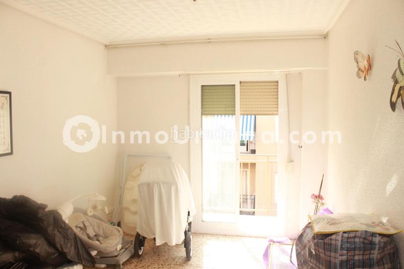 Foto f26cd9ed-a46f-4608-ba87-03227465aa1a. Piso gran vivienda de 4 hab en pza de madrid en Carrús Oeste Elche / Elx