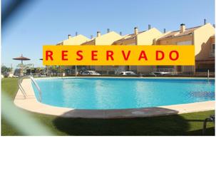 Casa adossada  Calle portichol. Adosado 3 hab. urba. con piscina alenda golf  inmourbana
