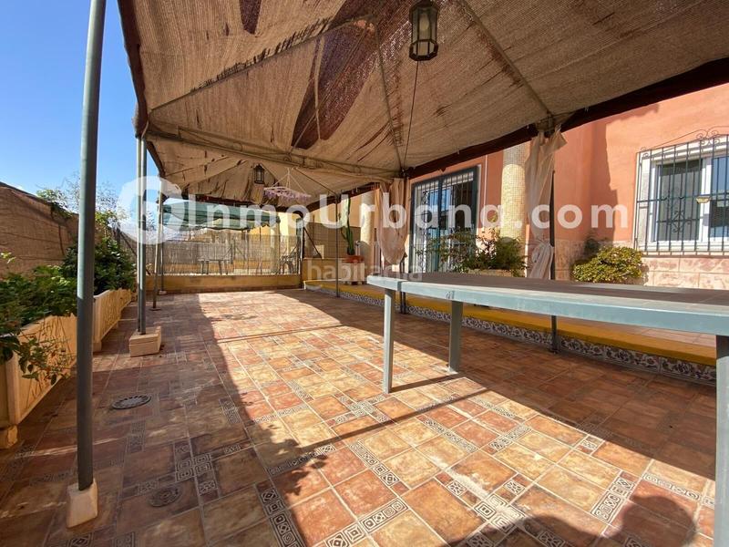 Foto 485c2815-88cf-47f5-a638-3c68ac322610. Casa aparellada amb aparcament piscina a Bonalba-Cotoveta Mutxamel