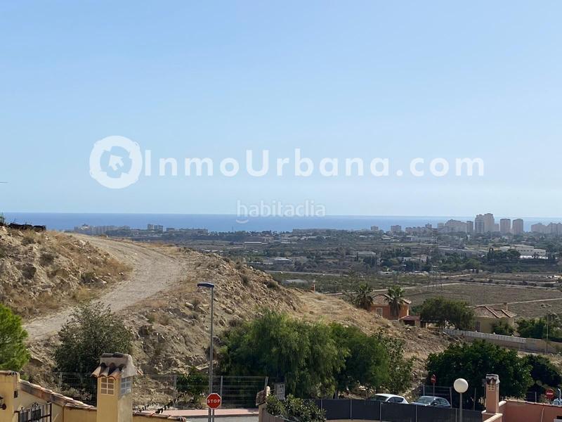 Foto 511809ef-33d3-4da3-bcb6-1f9fa892e7de. Casa aparellada amb aparcament piscina a Bonalba-Cotoveta Mutxamel