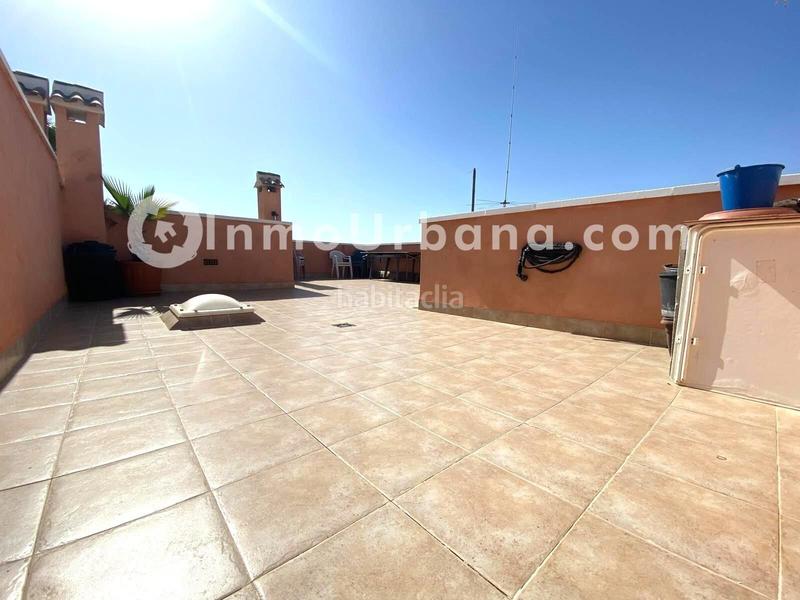 Foto 5196014e-a425-46b6-9fa1-a9116a8b082a. Casa aparellada amb aparcament piscina a Bonalba-Cotoveta Mutxamel