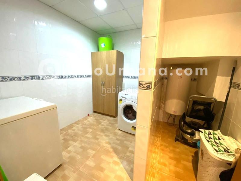 Foto 93d9401f-5882-4798-9153-6d3098c51654. Casa aparellada amb aparcament piscina a Bonalba-Cotoveta Mutxamel