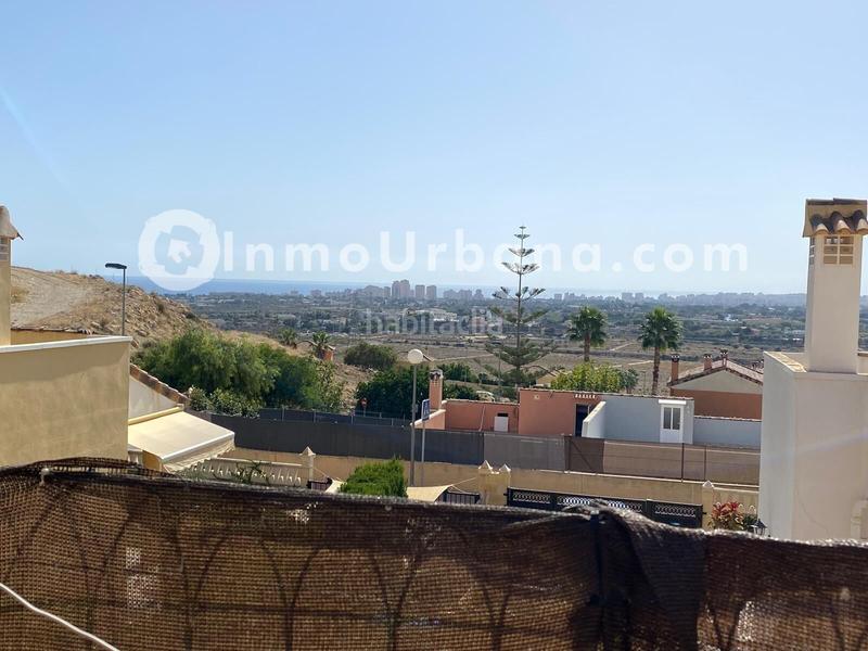 Foto b99500f7-54ac-4eed-bdbc-e9fd2caea055. Casa aparellada amb aparcament piscina a Bonalba-Cotoveta Mutxamel