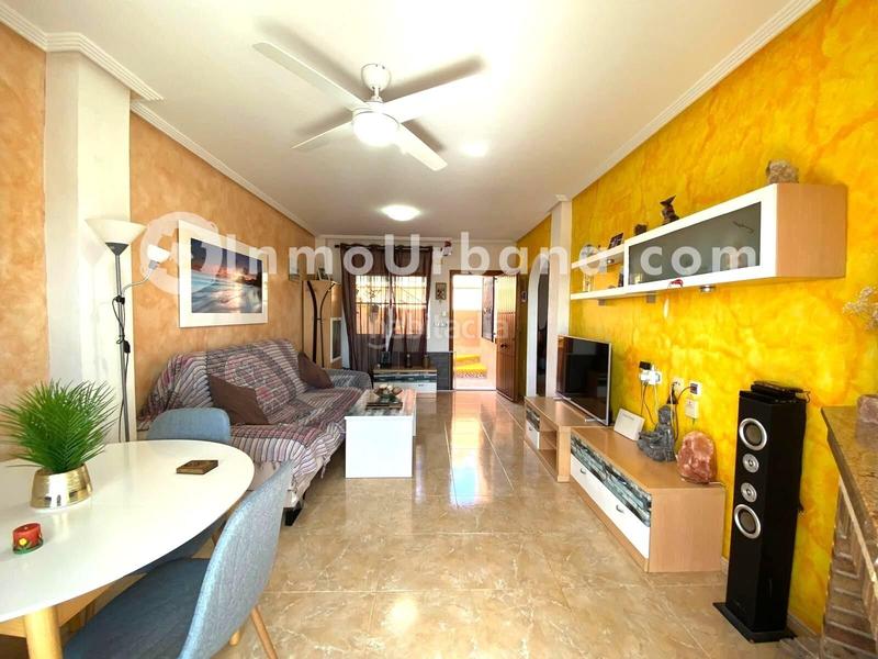 Foto ced4691e-3096-45dc-afd4-7bbdee74f00b. Casa aparellada amb aparcament piscina a Bonalba-Cotoveta Mutxamel