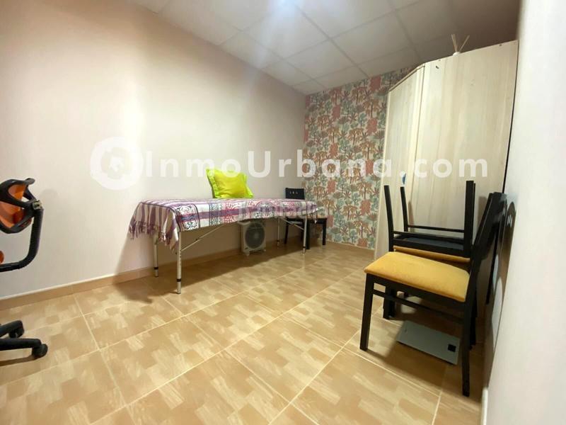 Foto e3f773c3-3505-4f6a-b910-d1af5ec2c0da. Casa aparellada amb aparcament piscina a Bonalba-Cotoveta Mutxamel