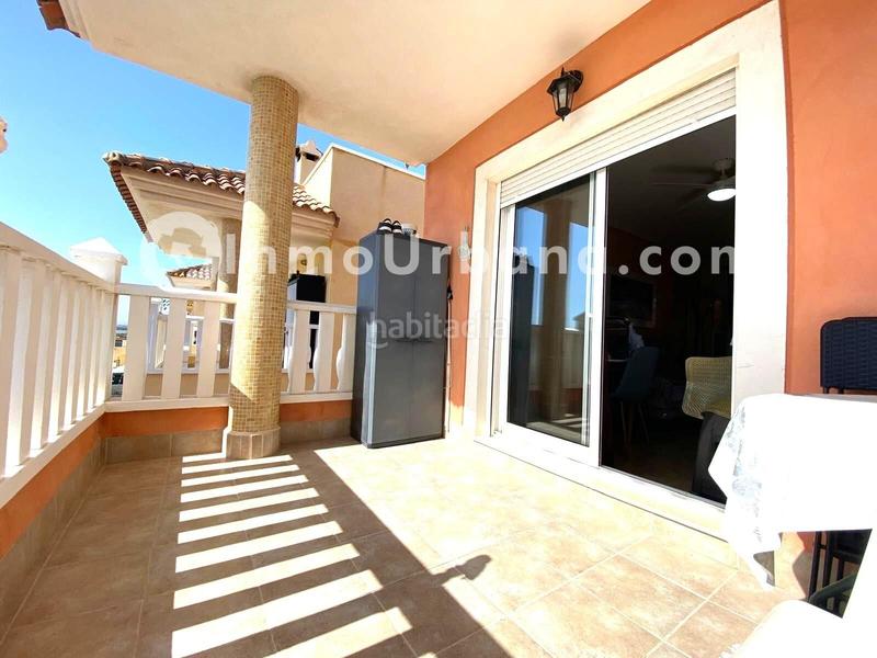 Foto f4c91a9c-23c8-473a-90ef-007d6da334c7. Casa aparellada amb aparcament piscina a Bonalba-Cotoveta Mutxamel