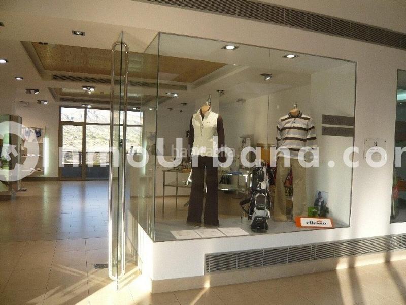 Foto 2dc87f0d-e5fb-4596-9653-3b67e7cc4e46. Maison jumelée avec parking dans Monforte del Cid