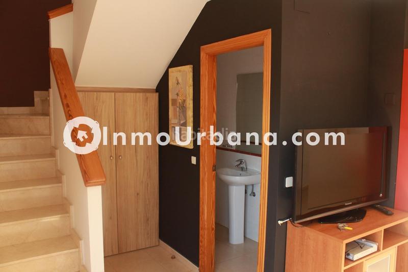 Foto 8e28a5c8-b9ab-4e83-84c7-d171e050bdc9. Maison jumelée avec parking dans Monforte del Cid