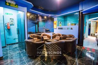 Geschäftsraum in Mont Olivet. Local con licencia de sauna relax en venta cerca de la ciudad de