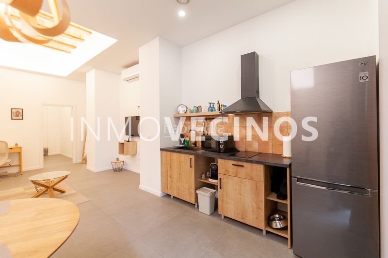 Foto fa5da8f6-3d84-4c8f-bdc6-c8c51b3bac6e. Local comercial a La Raïosa Valencia