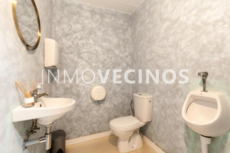 Foto 8331e7ef-e437-49fe-be62-9a2f2e7026fe. Traspaso local comercial traspaso de restraurante centro en Valencia